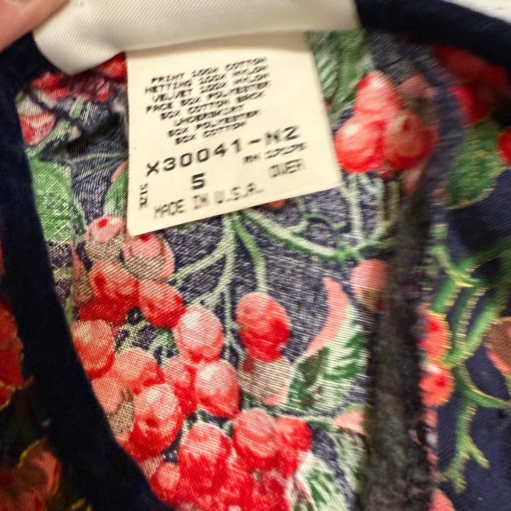 V ntage Bonnie‎ Jean girls red berries dress size 5